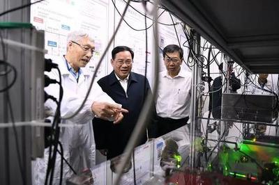 媒體關(guān)注|上海市委書(shū)記李強(qiáng)調(diào)研華東師大 寄語(yǔ)師生