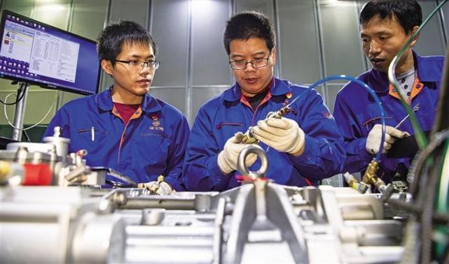 法士特:打造國際一流實(shí)驗(yàn)室測試平臺