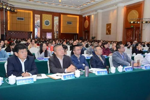 健康食品創(chuàng)新與發(fā)展 產(chǎn)業(yè)技術論壇暨 2017國家固態(tài)釀造工程技術研究中心年會 在酒城瀘州隆重召開